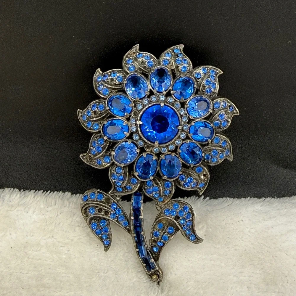 Vintage Pot Metal Brooch Blue Rhinestone Sunflower Brooch Floral  Large